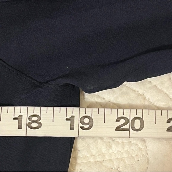 AKRIS Elegant Navy Mulberry Silk Blouse with Black Swarovski Jewel Trim, size 6 - Picture 9 of 13